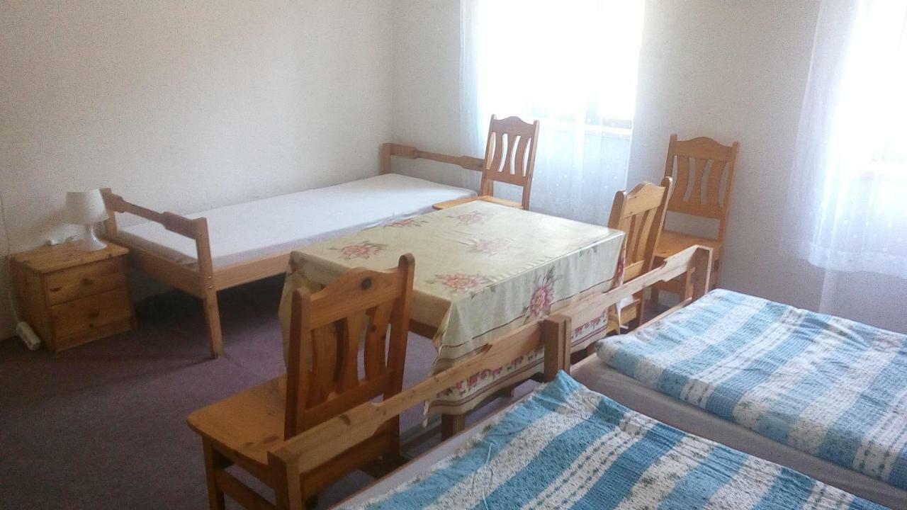 Ferienwohnung Pronajem Pokoju Belle Vue Vranov nad Dyjí Exterior foto