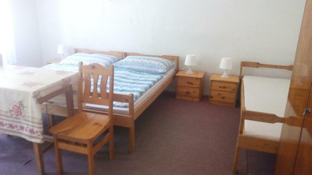 Ferienwohnung Pronajem Pokoju Belle Vue Vranov nad Dyjí Exterior foto
